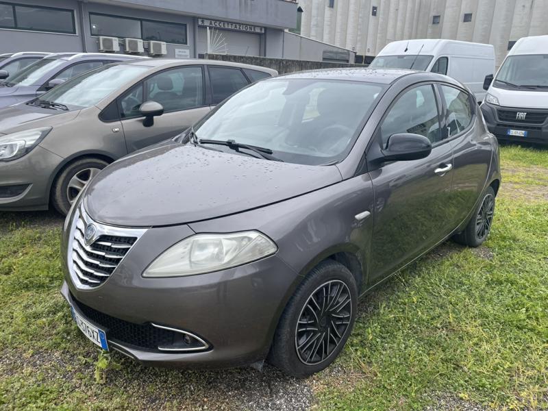 Lancia Ypsilon 1.2 69cv 2011